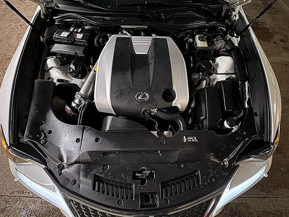 2015 Lexus RC - Image 2 of 20