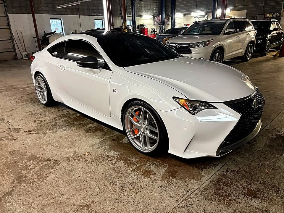 2015 Lexus RC - Image 8 of 20