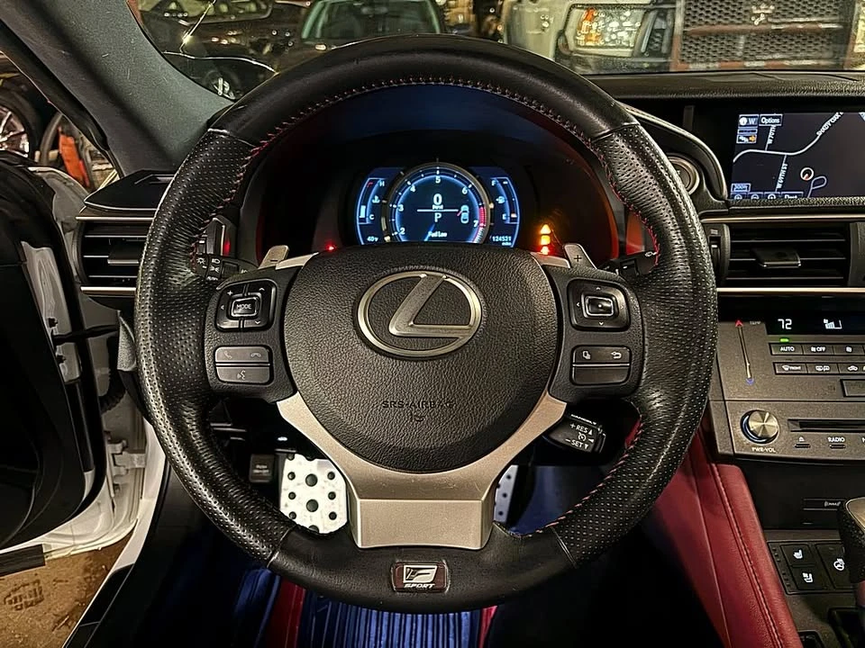 2015 Lexus RC - Image 11 of 20