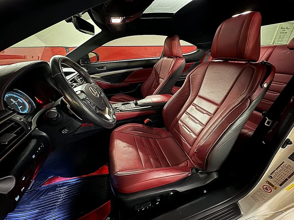 2015 Lexus RC - Image 10 of 20