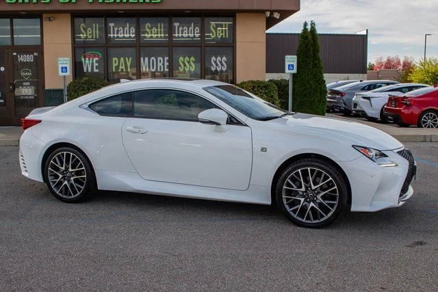 2015 Lexus RC - Image 12 of 20