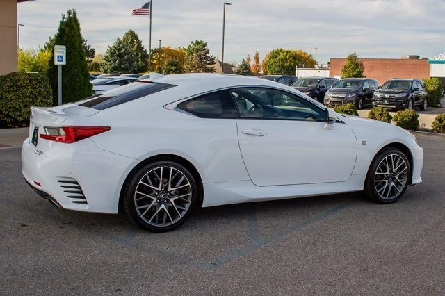2015 Lexus RC - Image 10 of 20