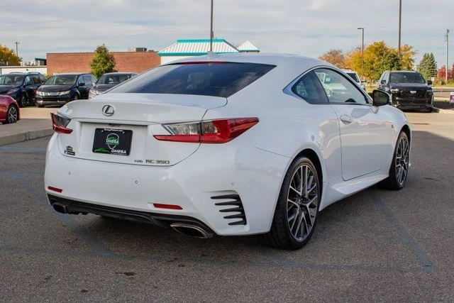 2015 Lexus RC - Image 9 of 20