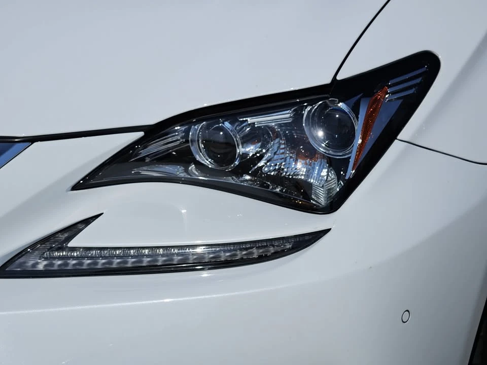 2015 Lexus RC - Image 5 of 18