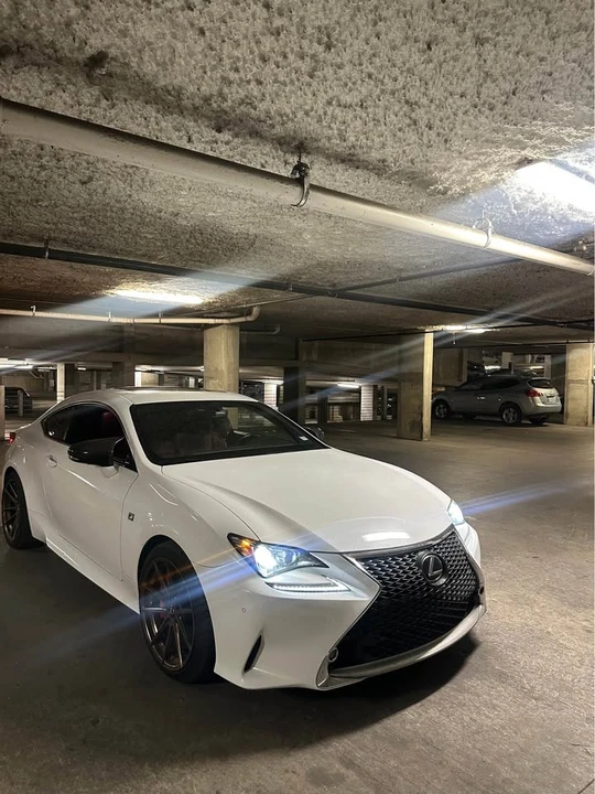 2015 Lexus RC F - Image 2 of 10