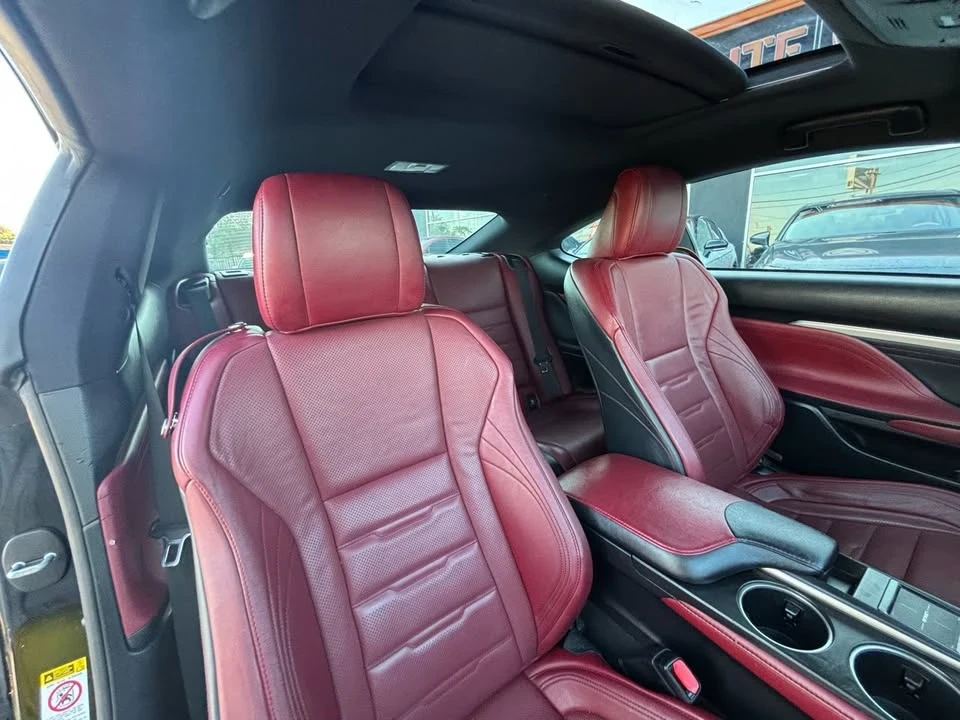 2015 Lexus RC - Image 10 of 14