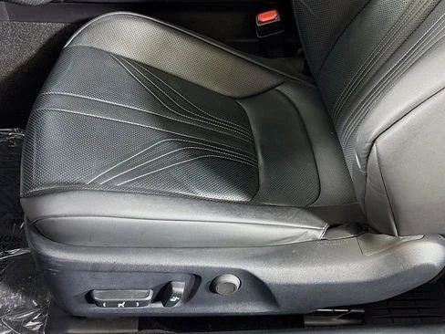 2015 Lexus RC F - Image 18 of 20