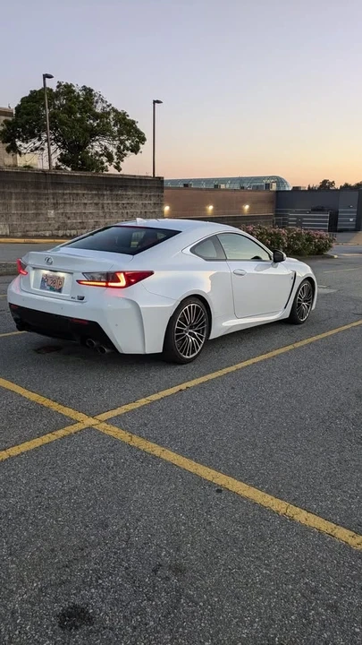 2015 Lexus RC F - Image 3 of 5