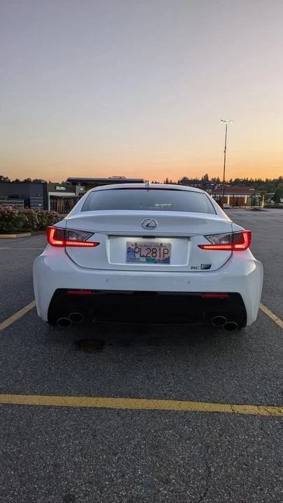 2015 Lexus RC F - Image 2 of 5