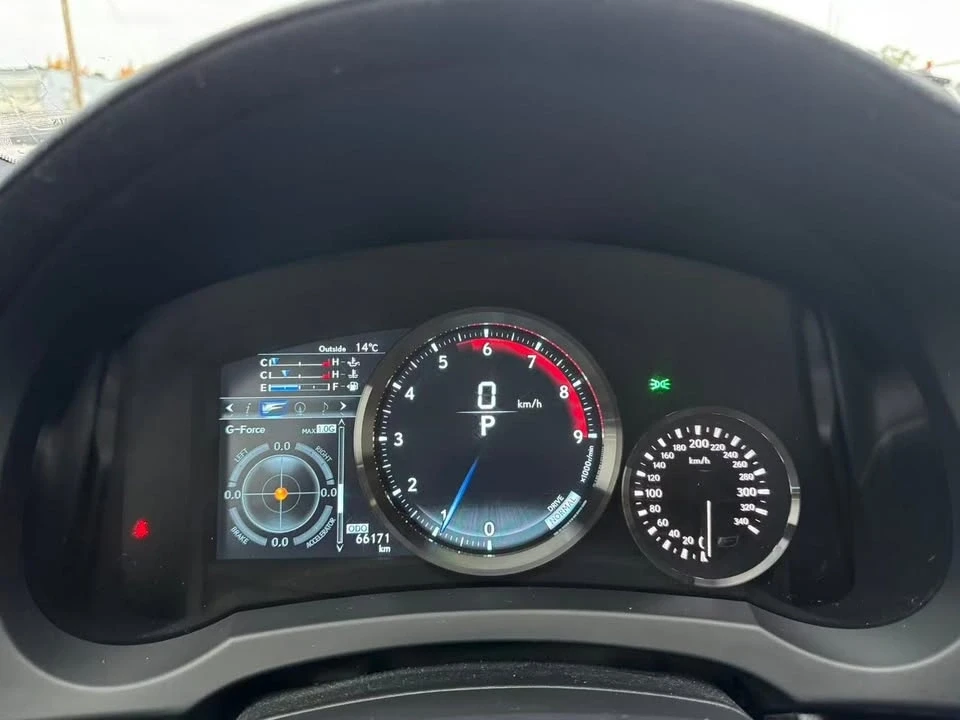 2015 Lexus RC F - Image 12 of 19