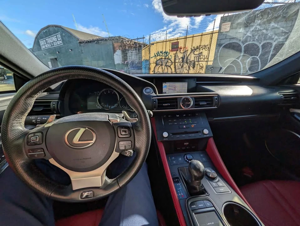 2015 Lexus RC F - Image 18 of 18