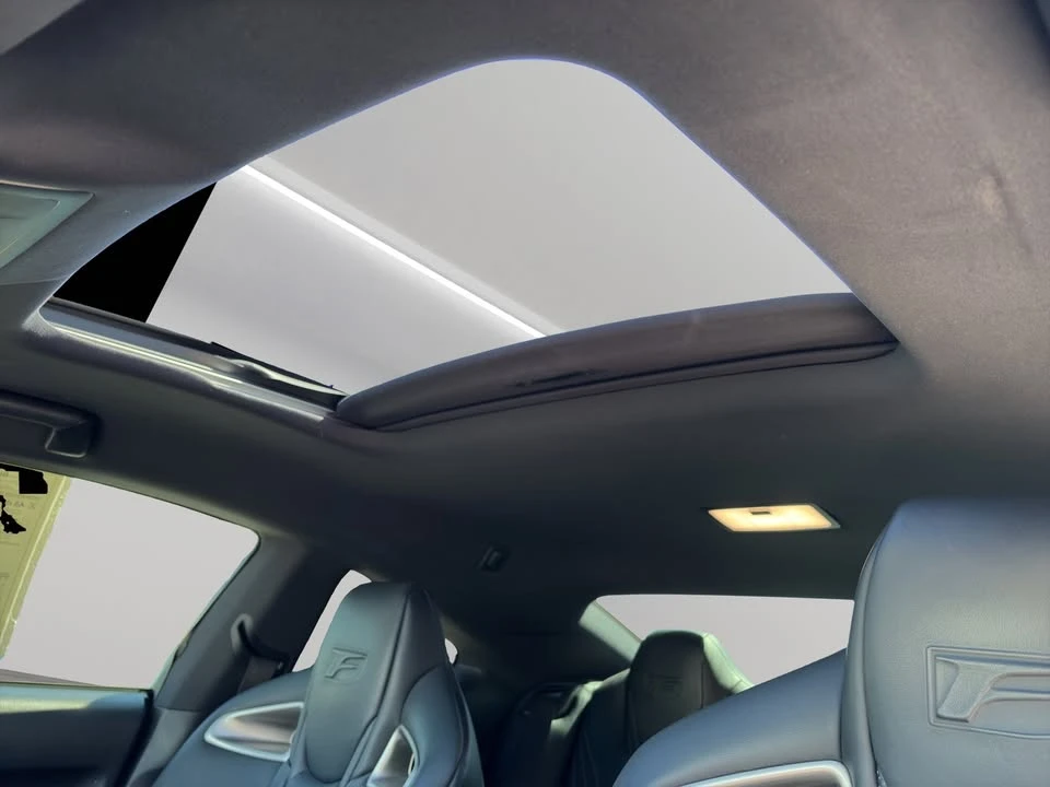 2015 Lexus RC F - Image 17 of 20