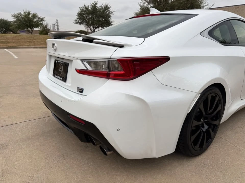 2015 Lexus RC F - Image 13 of 19