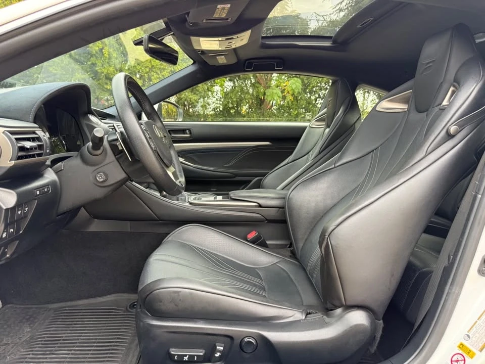2015 Lexus RC F - Image 14 of 19