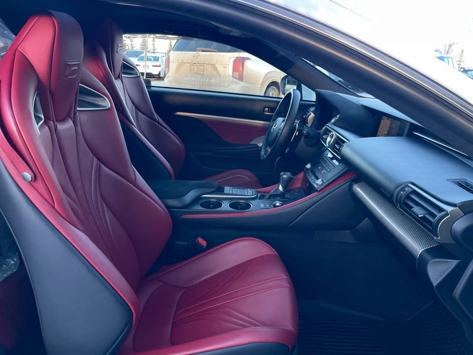 2015 Lexus RC F - Image 17 of 18