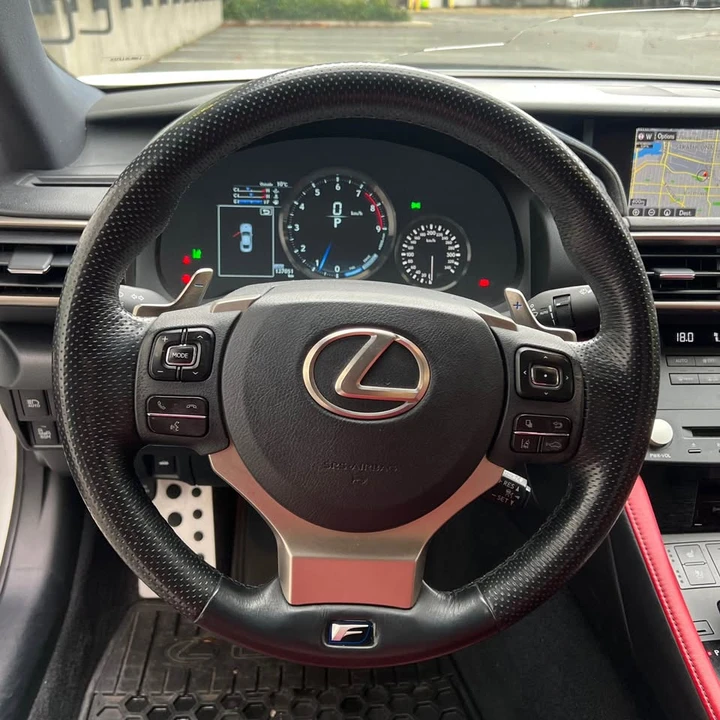 2015 Lexus RC F - Image 8 of 13