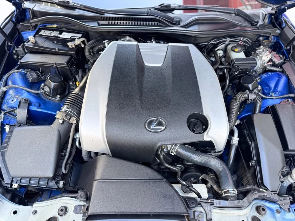 2015 Lexus RC - Image 14 of 14