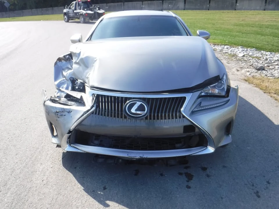 2015 Lexus RC - Image 2 of 14