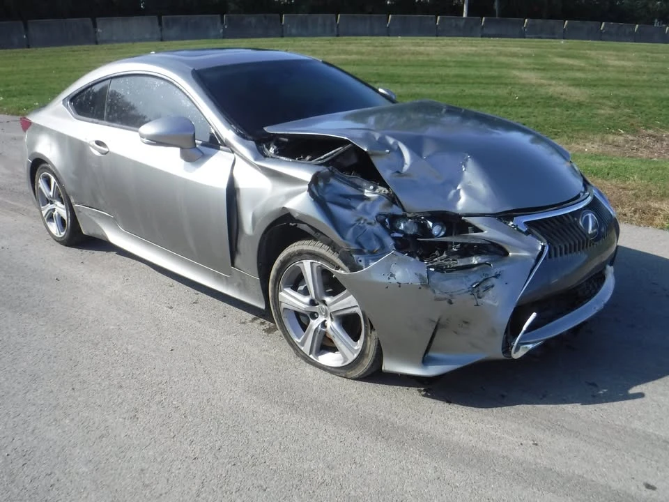 2015 Lexus RC - Image 3 of 14