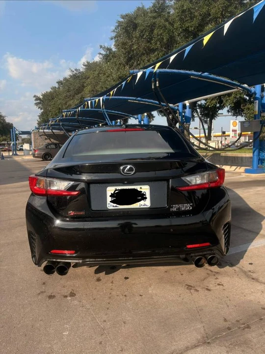 2015 Lexus RC - Image 5 of 13
