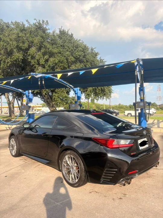 2015 Lexus RC - Image 2 of 13