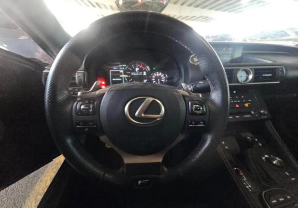 2015 Lexus RC F - Image 5 of 8