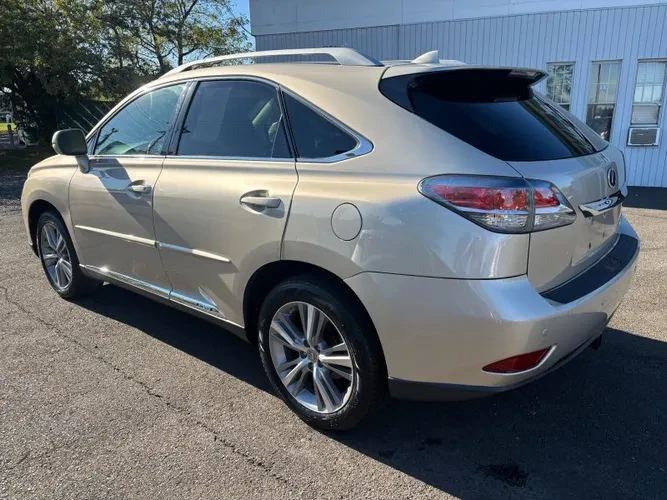 2015 Lexus RX 3rd Gen - Image 4 of 16