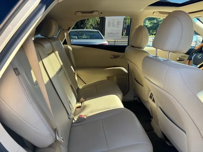 2015 Lexus RX 3rd Gen - Image 9 of 16
