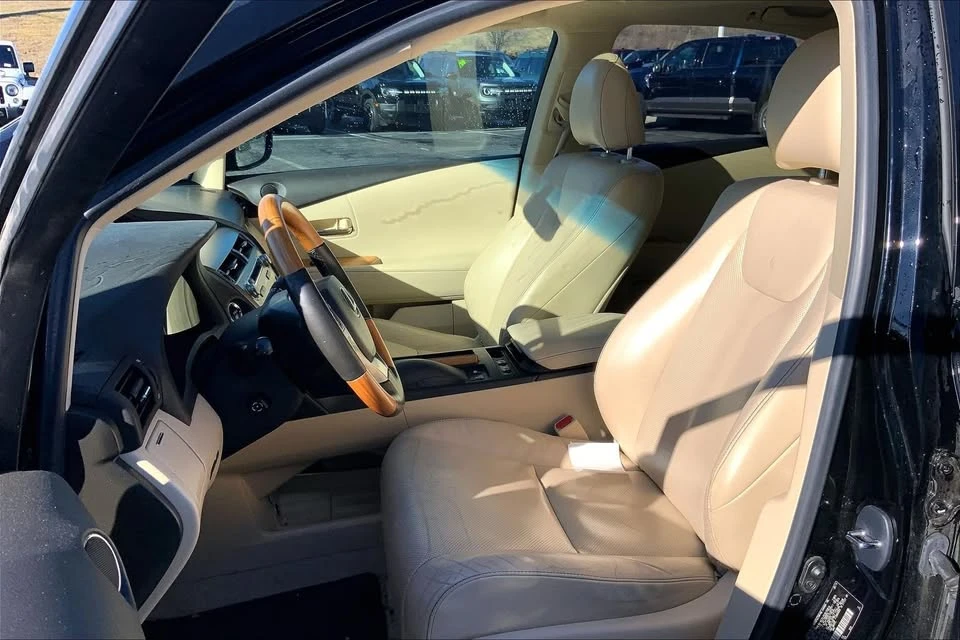 2015 Lexus RX 3rd Gen - Image 4 of 7