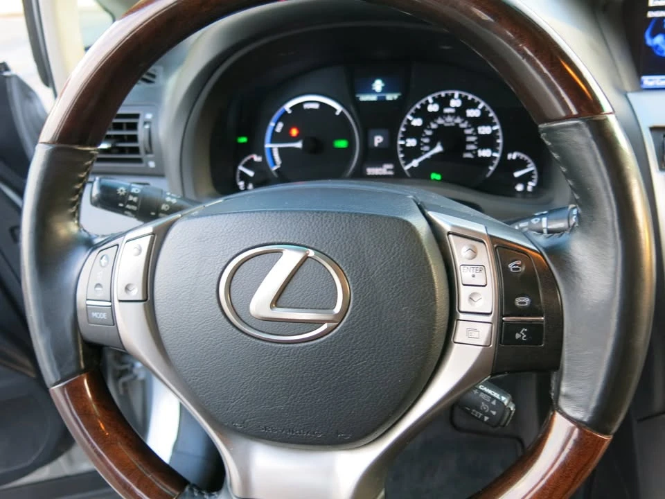 2015 Lexus RX 3rd Gen - Image 6 of 10