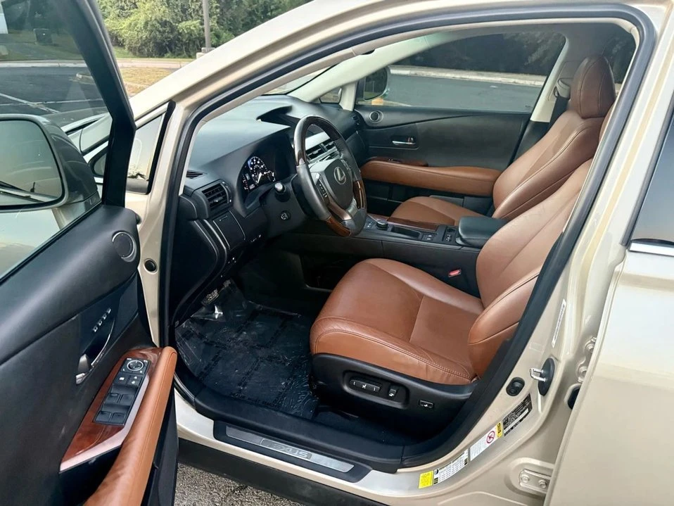 2015 Lexus RX 3rd Gen - Image 18 of 19