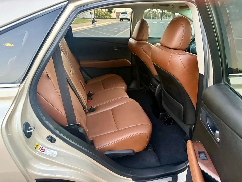 2015 Lexus RX 3rd Gen - Image 14 of 19