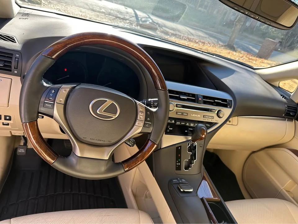2015 Lexus RX 3rd Gen - Image 11 of 19
