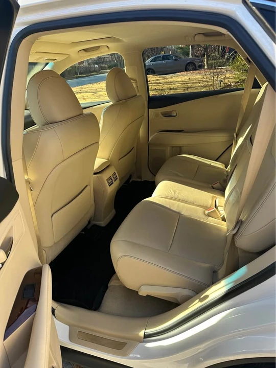 2015 Lexus RX 3rd Gen - Image 15 of 19