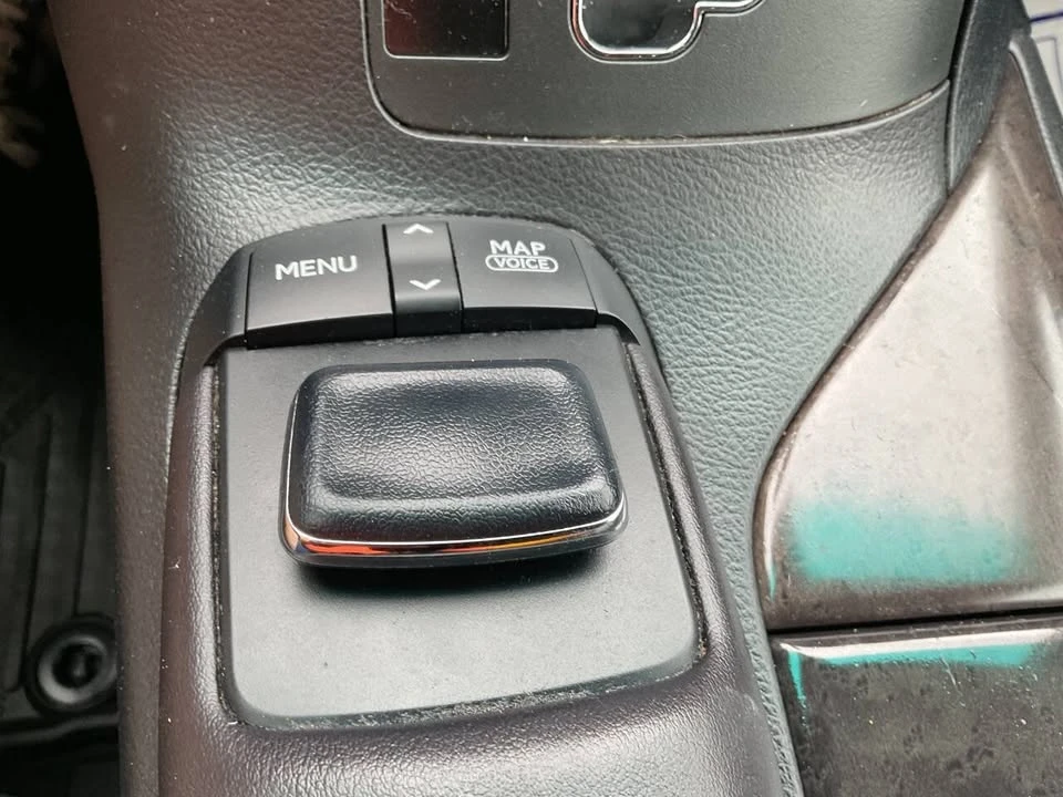 2015 Lexus RX 3rd Gen - Image 17 of 20