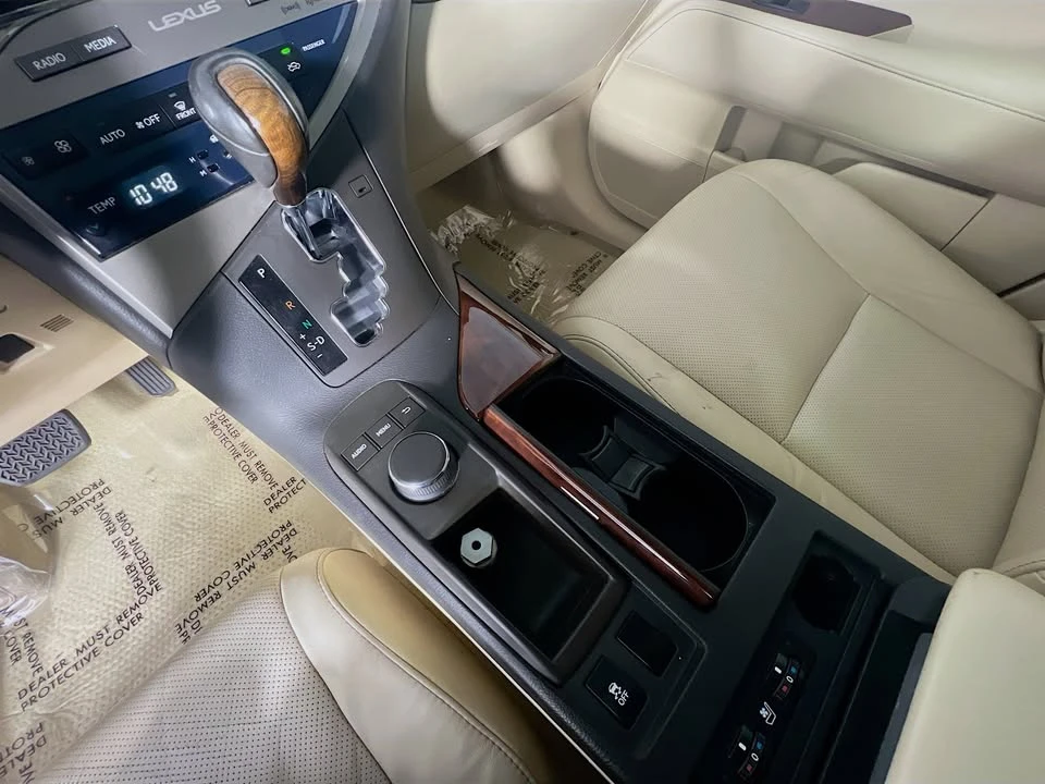 2015 Lexus RX 3rd Gen - Image 16 of 17