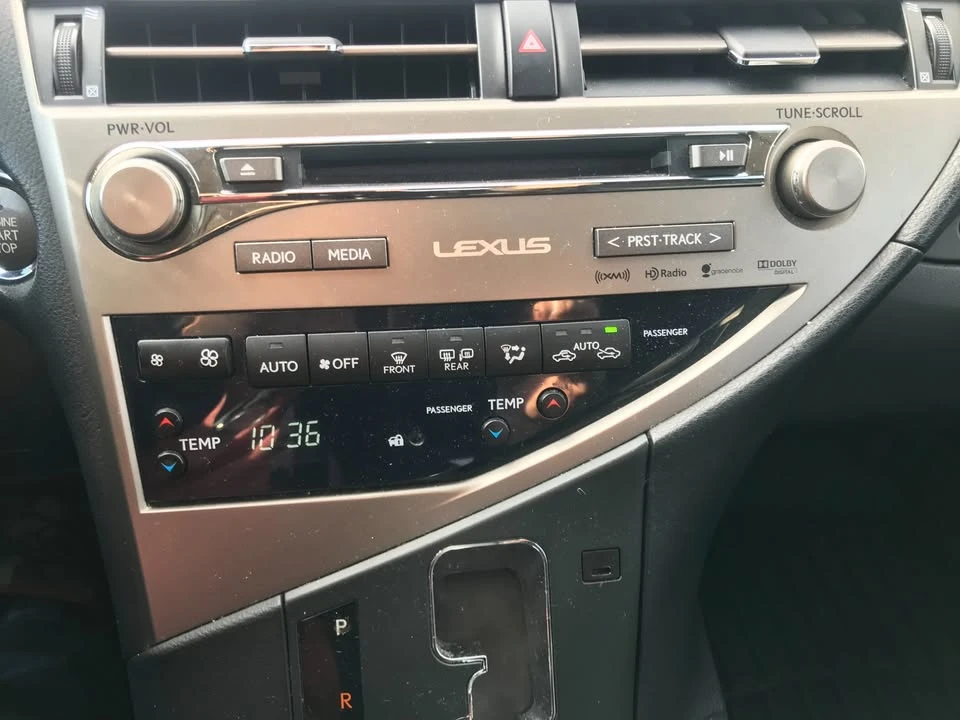2015 Lexus RX 3rd Gen - Image 16 of 18