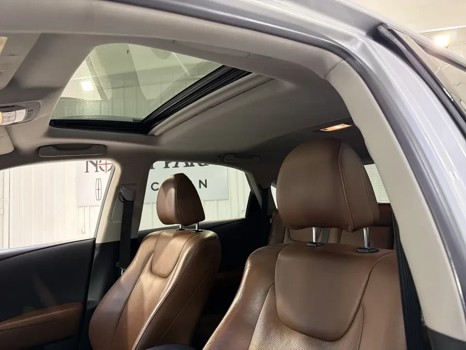 2015 Lexus RX 3rd Gen - Image 9 of 19