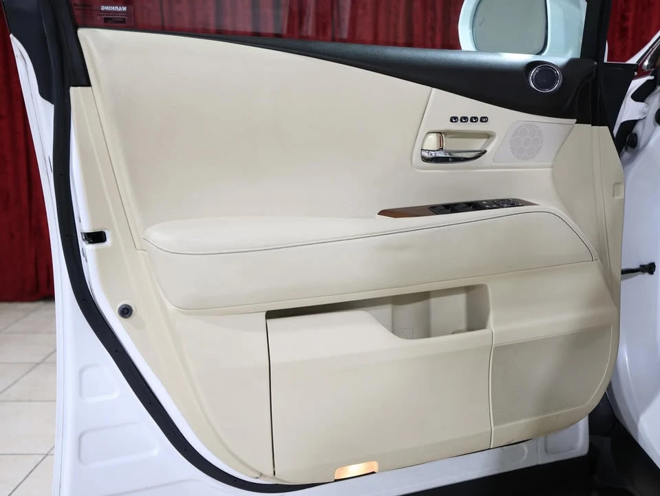 2015 Lexus RX 3rd Gen - Image 9 of 18