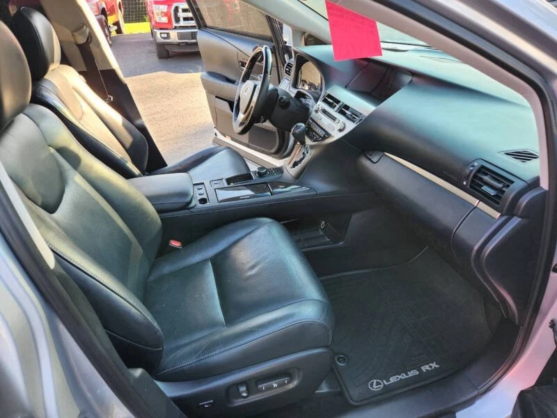2015 Lexus RX 3rd Gen - Image 17 of 18