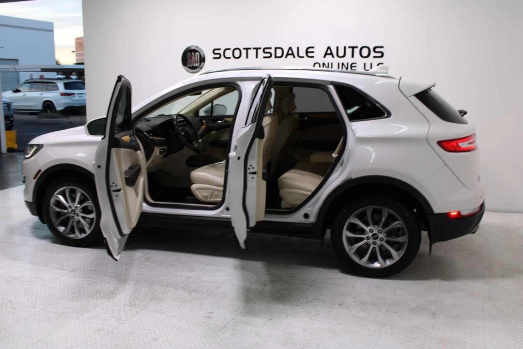 2015 Lincoln MKC - Image 19 of 21