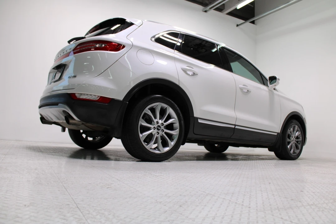 2015 Lincoln MKC - Image 17 of 21