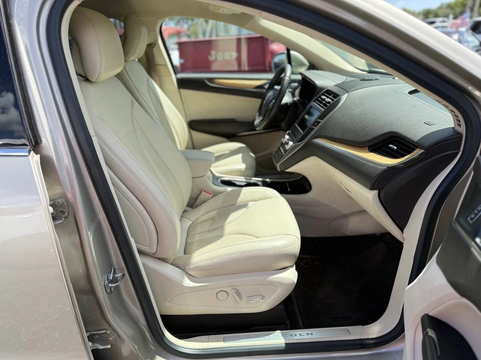 2015 Lincoln MKC - Image 15 of 21
