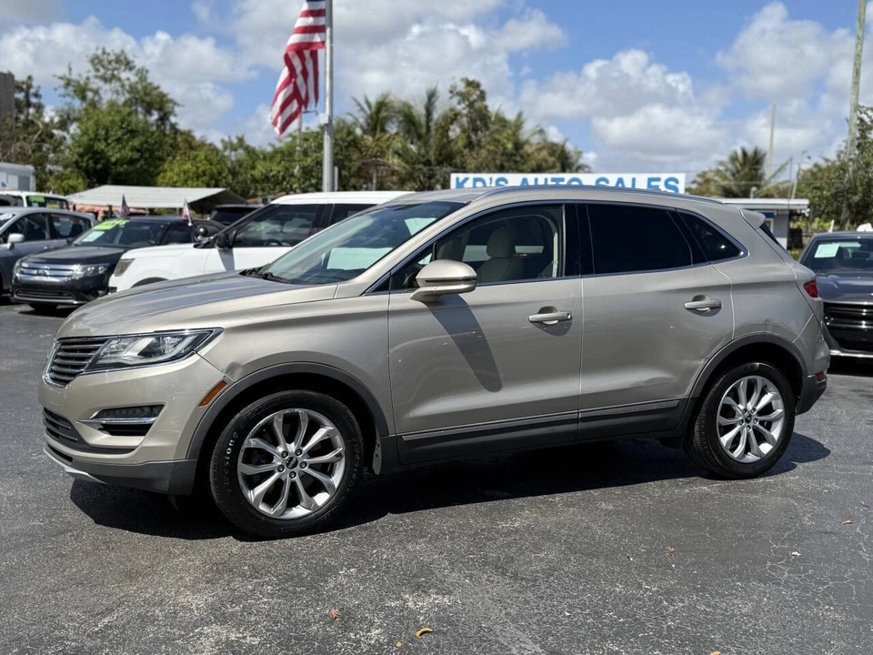 2015 Lincoln MKC - Image 2 of 21
