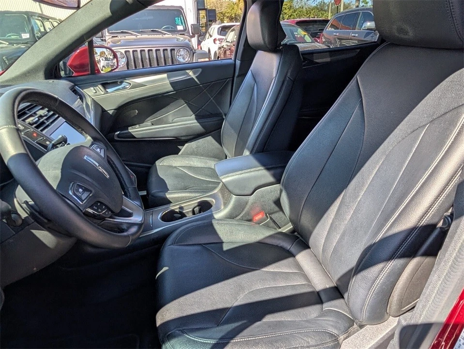 2015 Lincoln MKC - Image 10 of 12