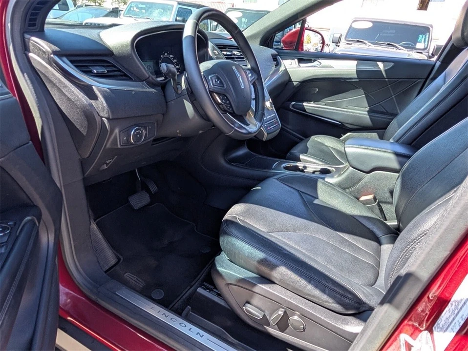 2015 Lincoln MKC - Image 11 of 12