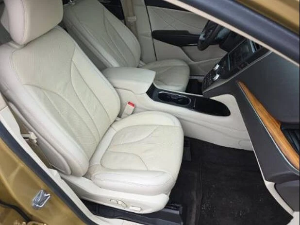 2015 Lincoln MKC - Image 10 of 12