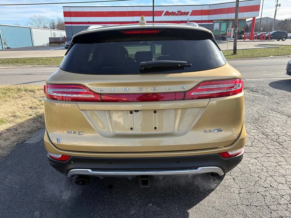 2015 Lincoln MKC - Image 8 of 12