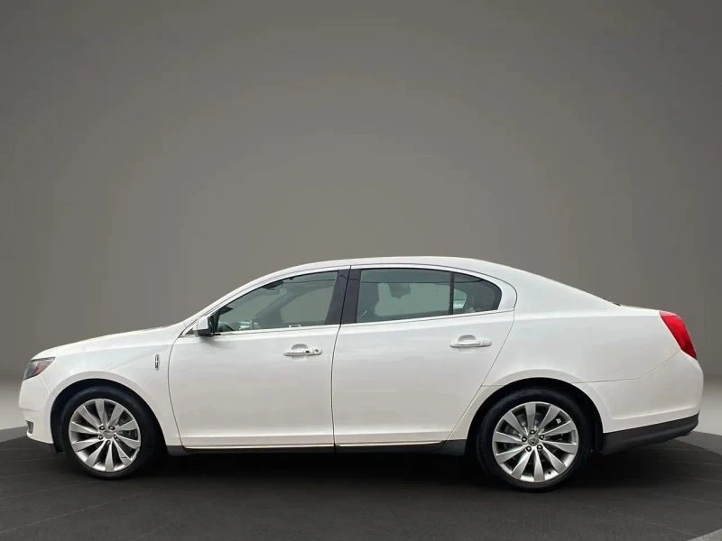 2015 Lincoln MKS - Image 8 of 12