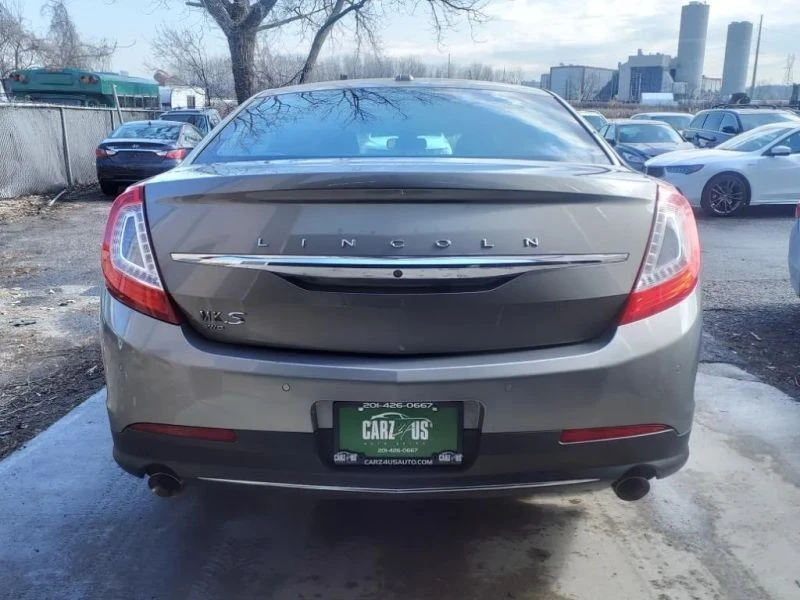 2015 Lincoln MKS - Image 5 of 12
